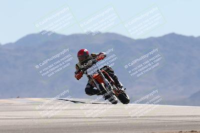 media/Oct-13-2025-Moto Forza (Mon) [[a66d839500]]/3-B Group/Session 4 (Turn 9)/